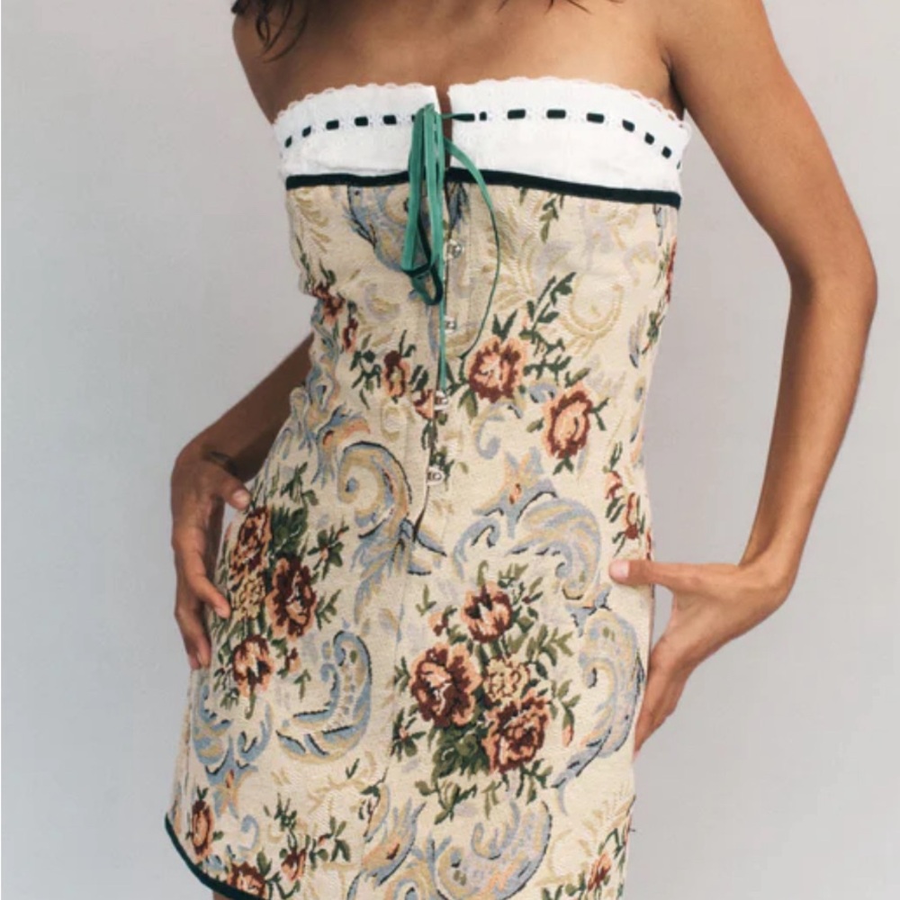 WITH JEAN Sabrin Dress in Tabi